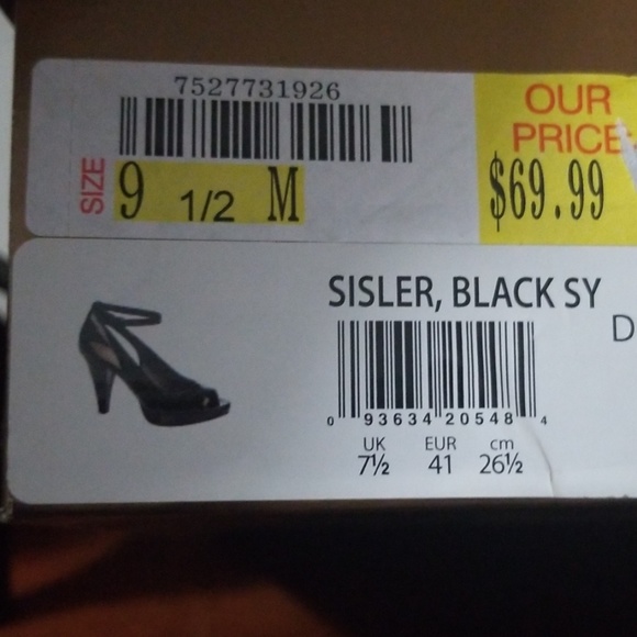 Shoes - Picture 4 of 4